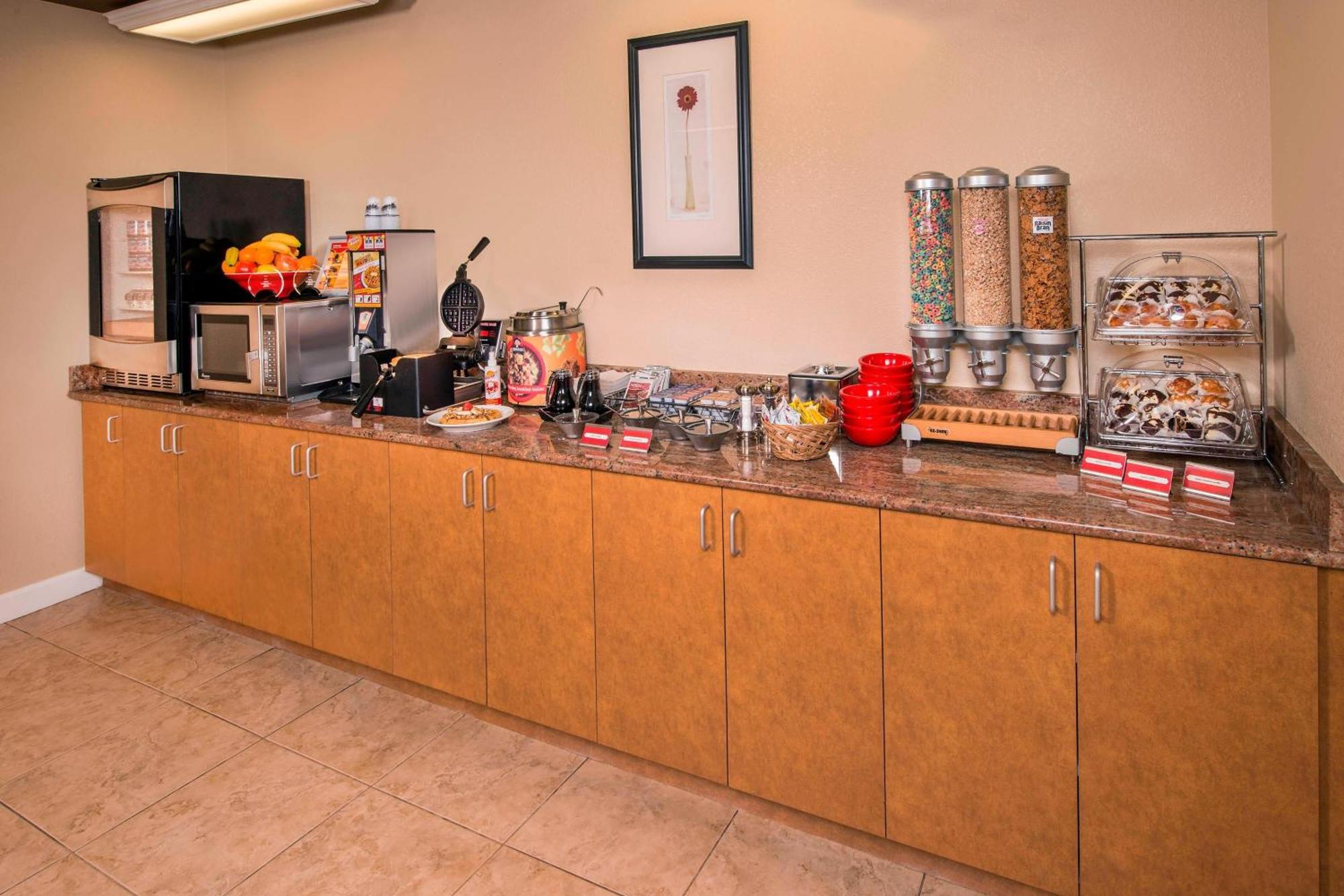 Towneplace Suites By Marriott Clinton At Joint Base Andrews מראה חיצוני תמונה