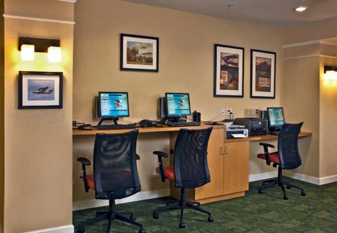 Towneplace Suites By Marriott Clinton At Joint Base Andrews מראה חיצוני תמונה