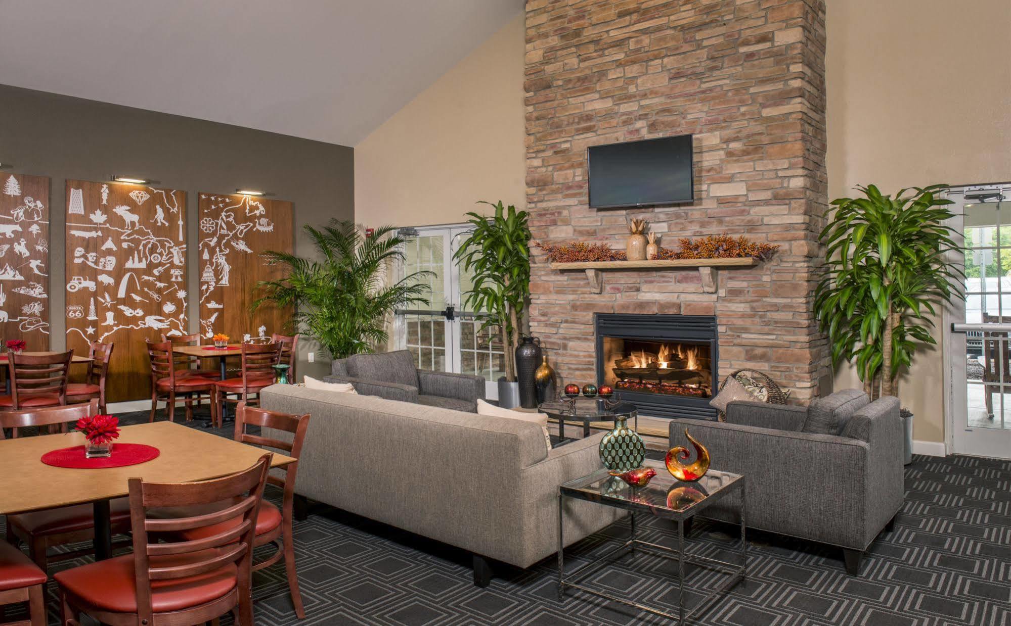Towneplace Suites By Marriott Clinton At Joint Base Andrews מראה חיצוני תמונה